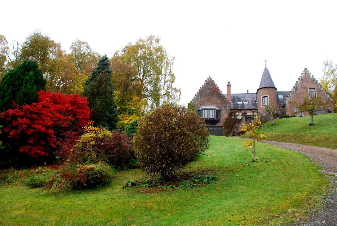 Highland Bear Lodge & Luxury Bear Huts Drumnadrochit Bagian luar foto